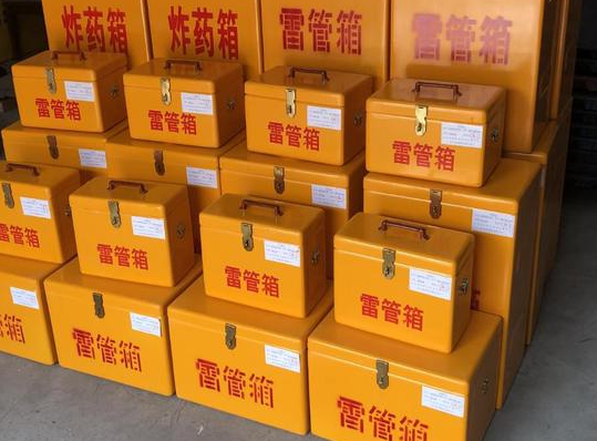 黄岛玻璃钢雷管箱的使用寿命一般是多少？